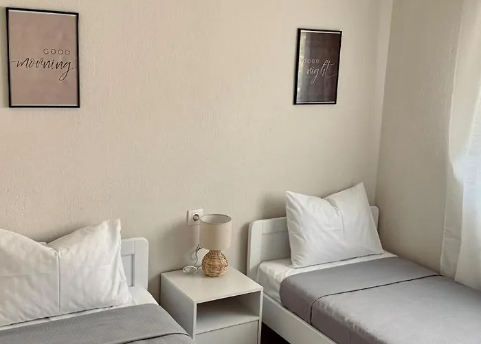 Aelia Mare * Ofrínion